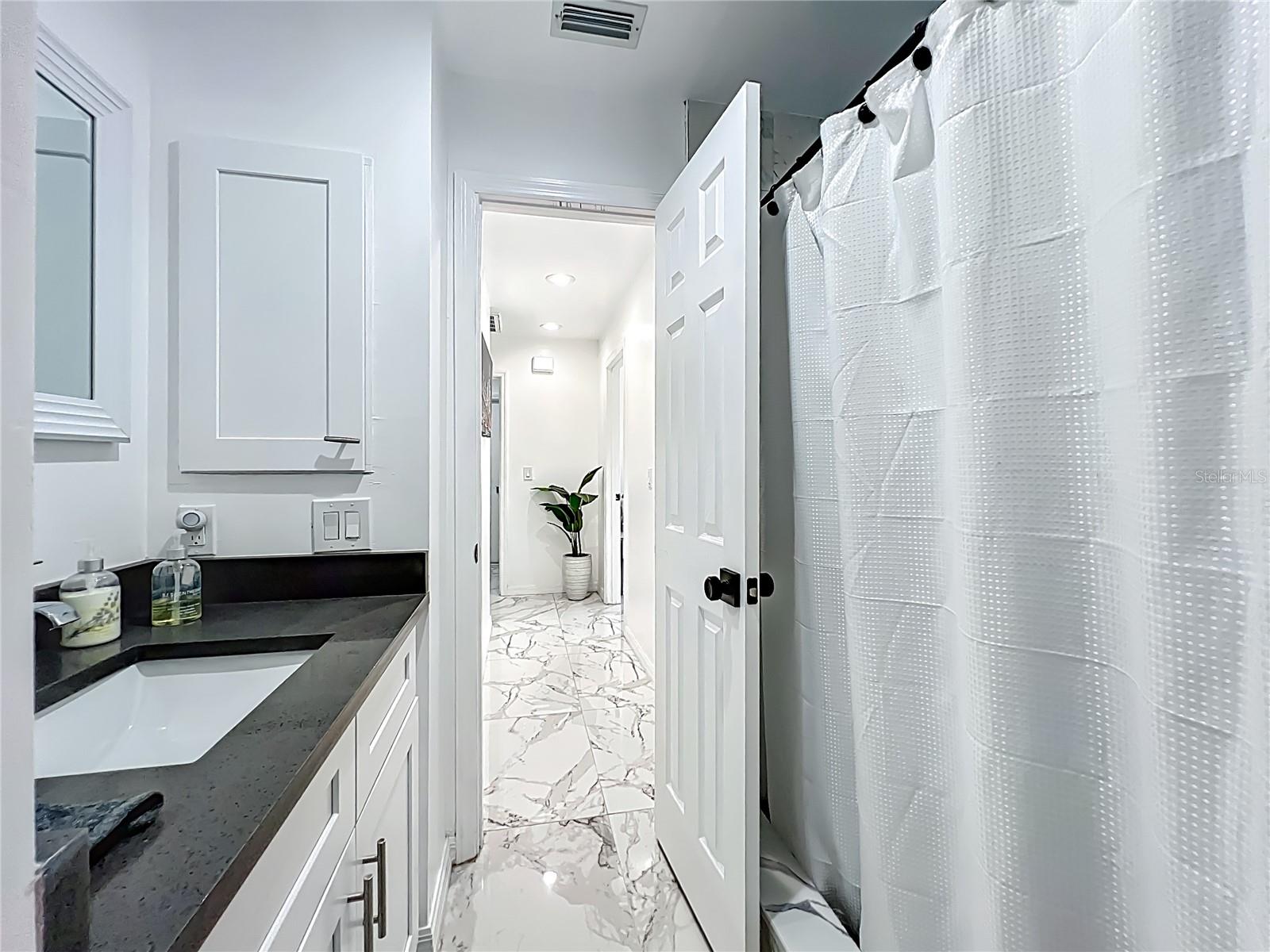 Image 31 of 56 For 21668 Peach Blossom Street