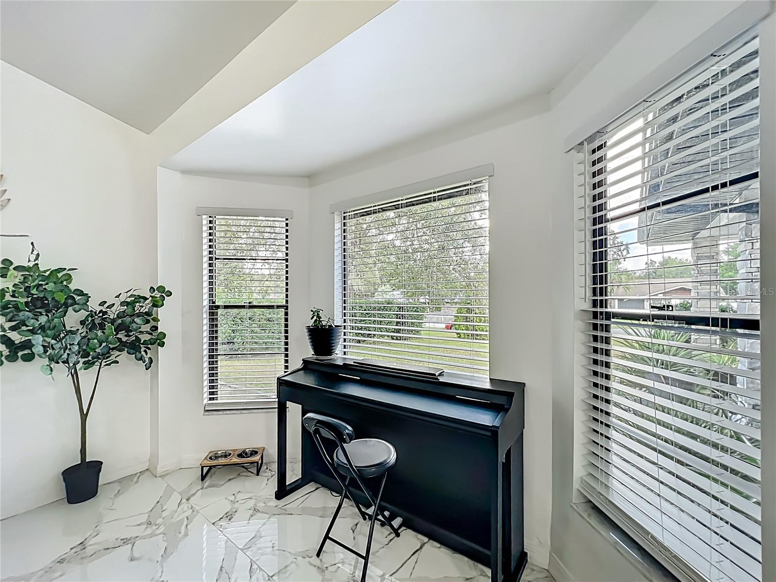 Image 32 of 56 For 21668 Peach Blossom Street