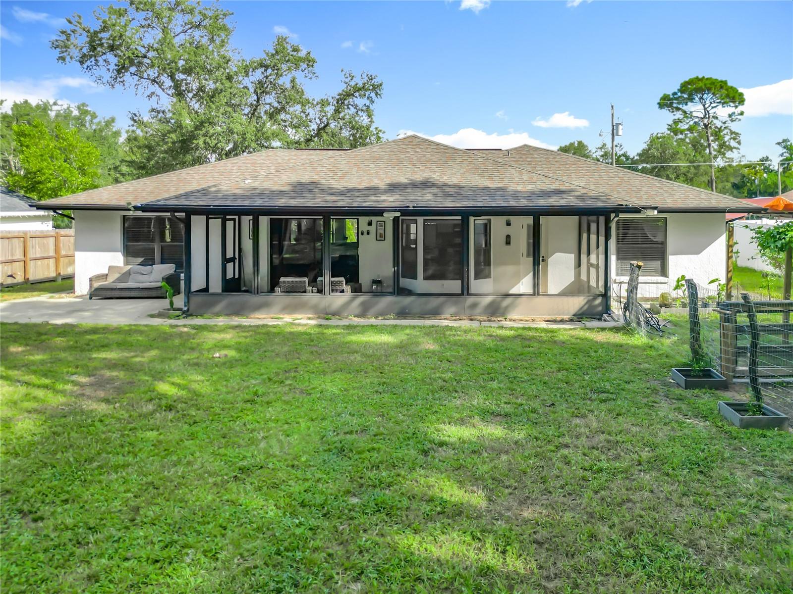 Image 35 of 56 For 21668 Peach Blossom Street