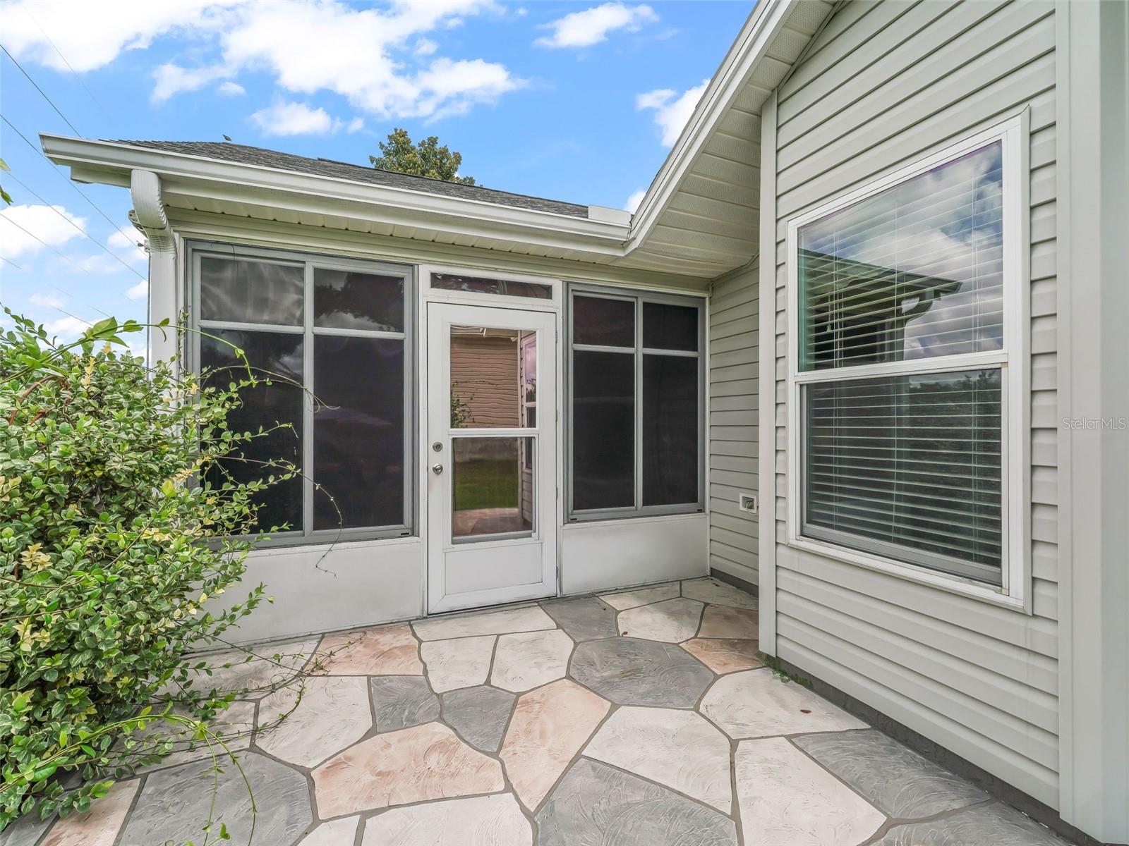 Image 32 of 41 For 17608 92nd Grantham Terrace