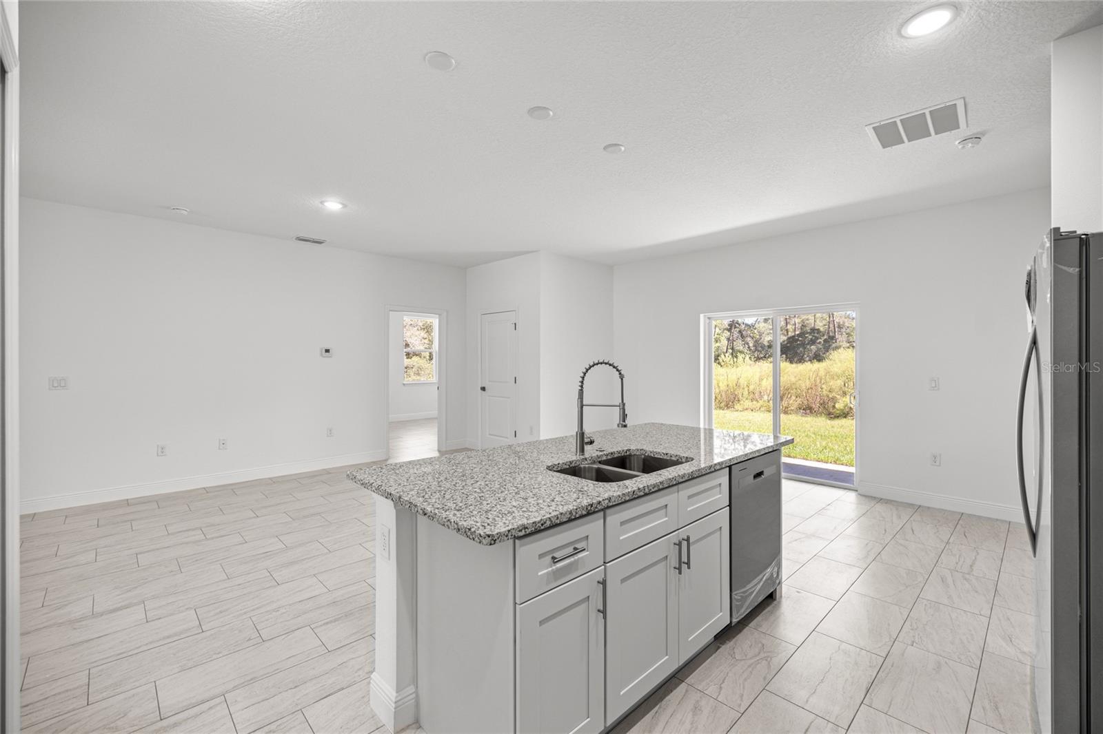 Image 10 of 28 For 16815 41st Avenue Road