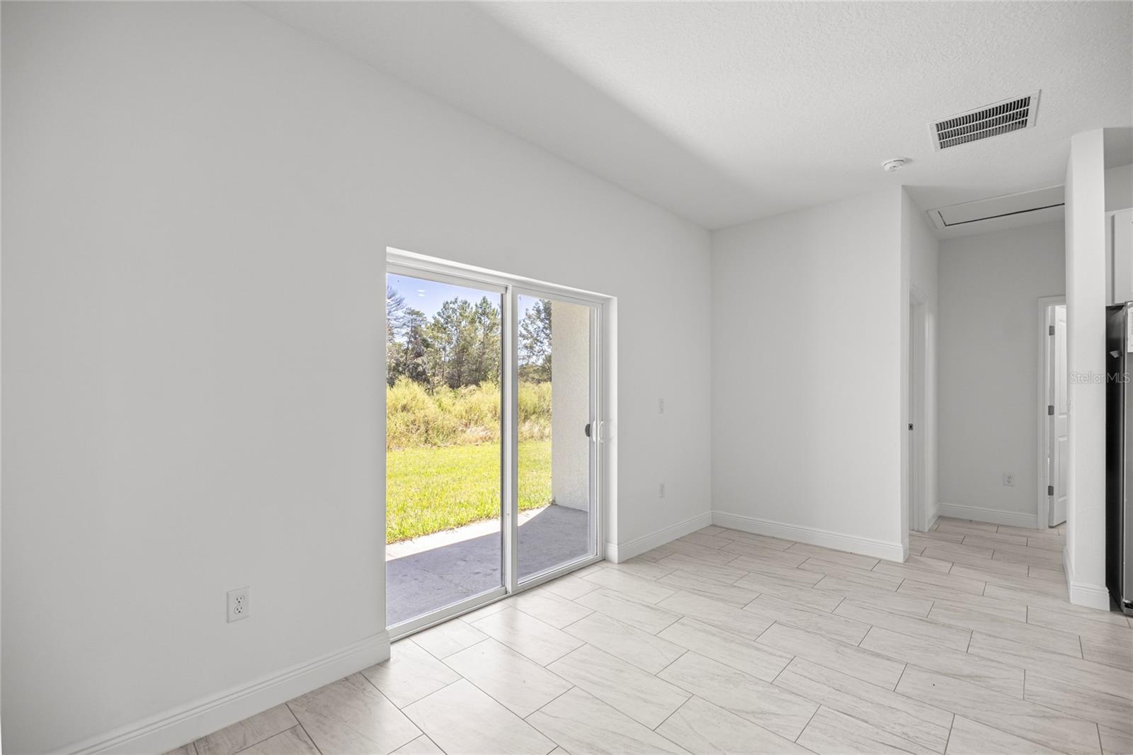 Image 11 of 28 For 16815 41st Avenue Road
