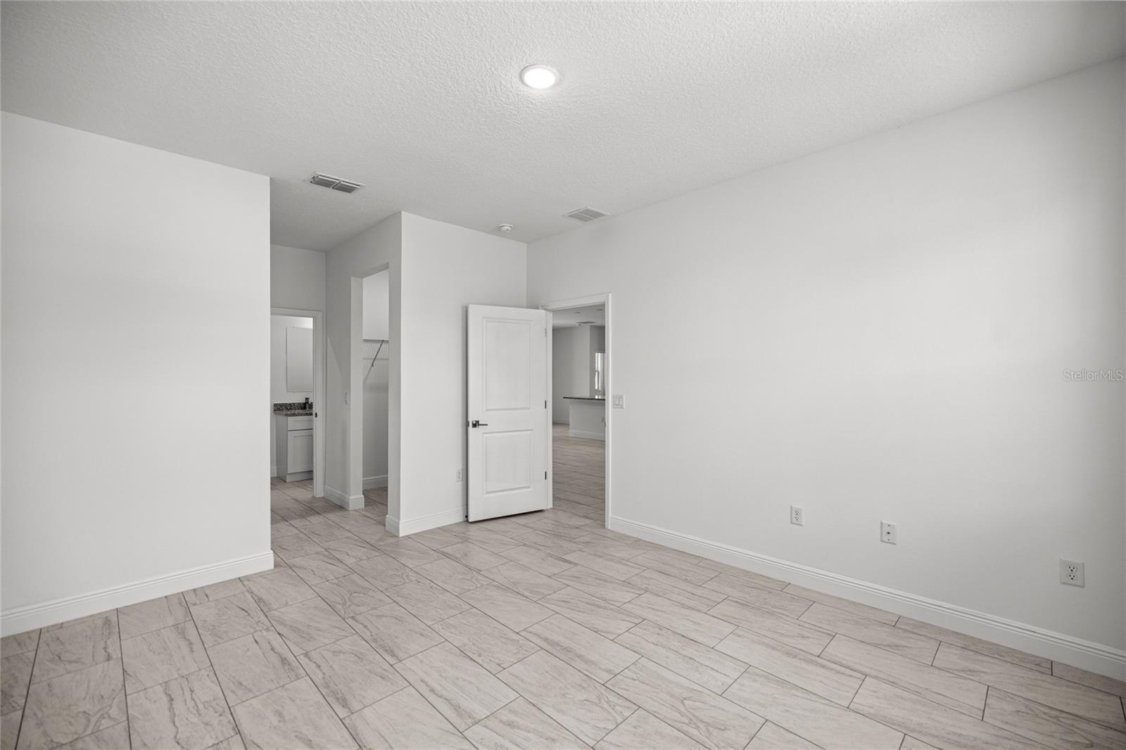 Image 12 of 28 For 16815 41st Avenue Road