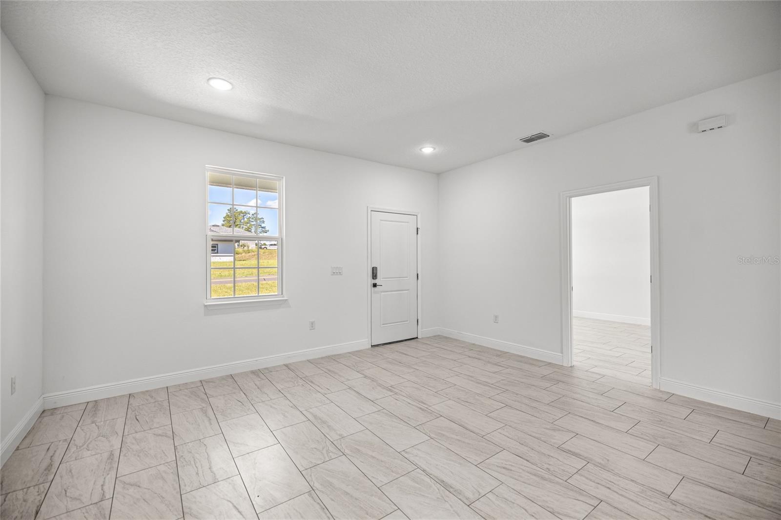 Image 6 of 28 For 16815 41st Avenue Road