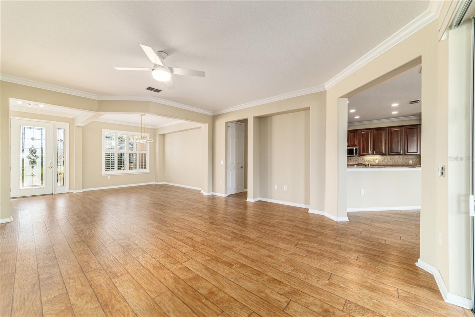 Image 13 of 87 For 9539 71st Loop