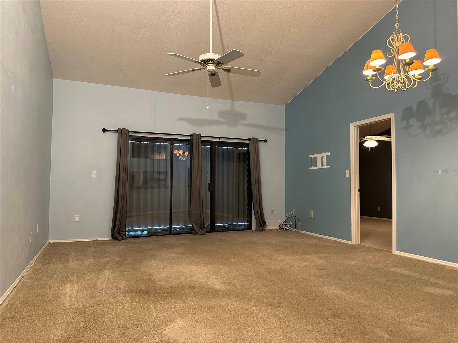 Image 4 of 19 For 5685 Marina Drive 4