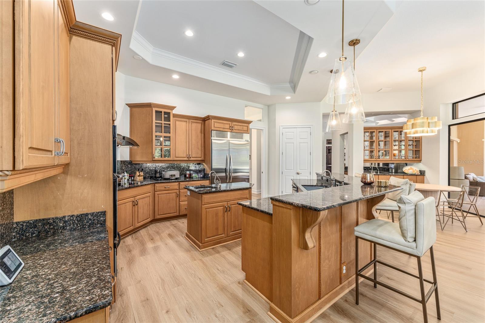Image 20 of 76 For 708 44th Road