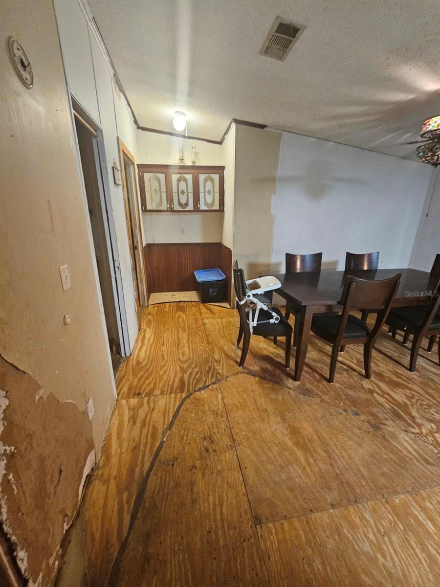 Image 31 of 55 For 18111 24th Street