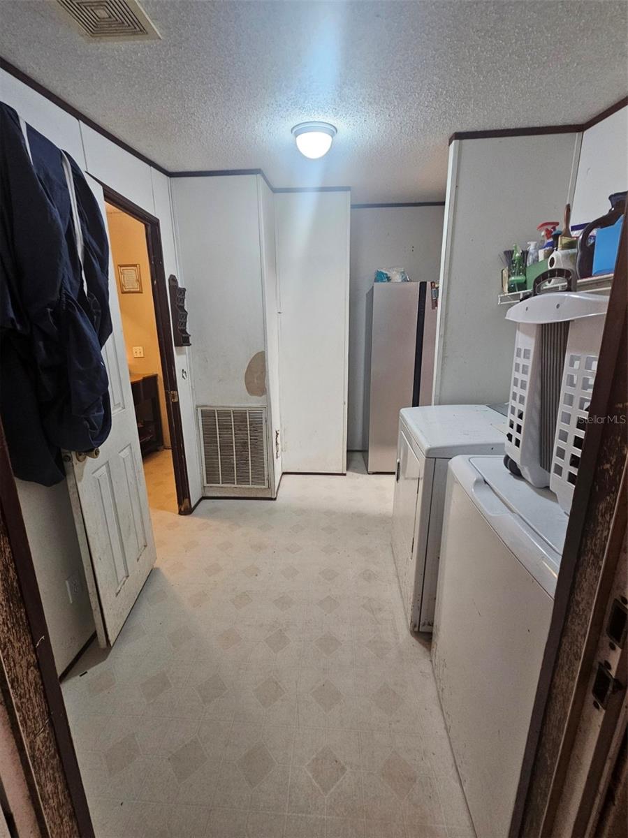 Image 40 of 55 For 18111 24th Street