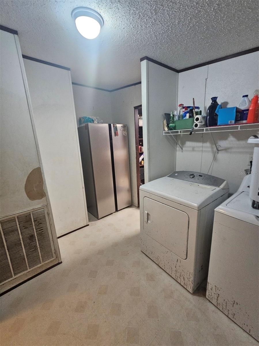 Image 41 of 55 For 18111 24th Street