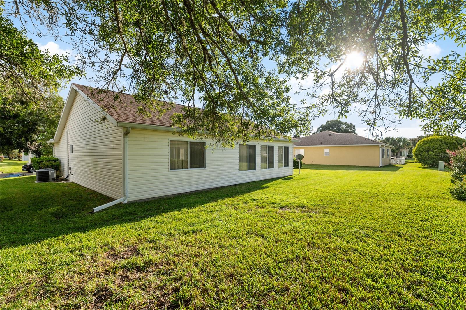 Image 36 of 46 For 11587 139th Place