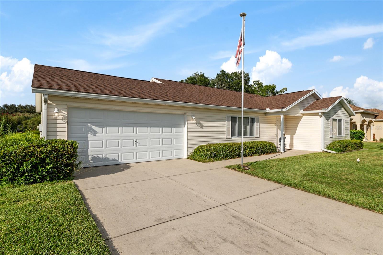Image 4 of 46 For 11587 139th Place