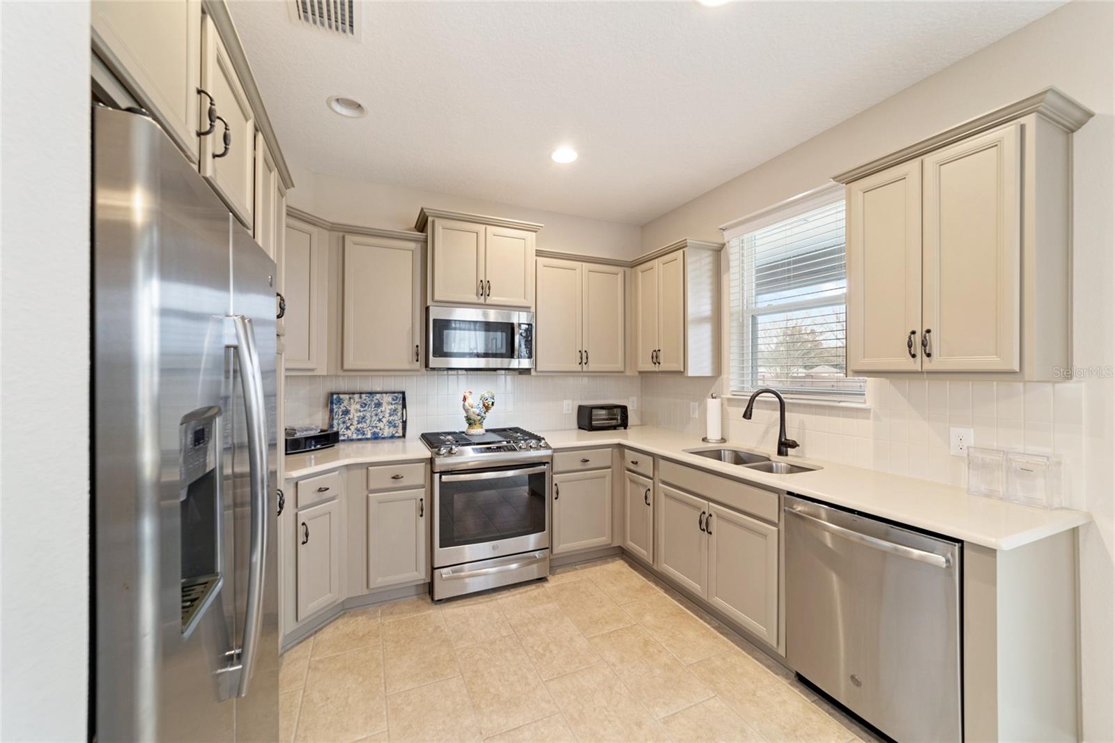 Image 25 of 52 For 3977 46th Terrace