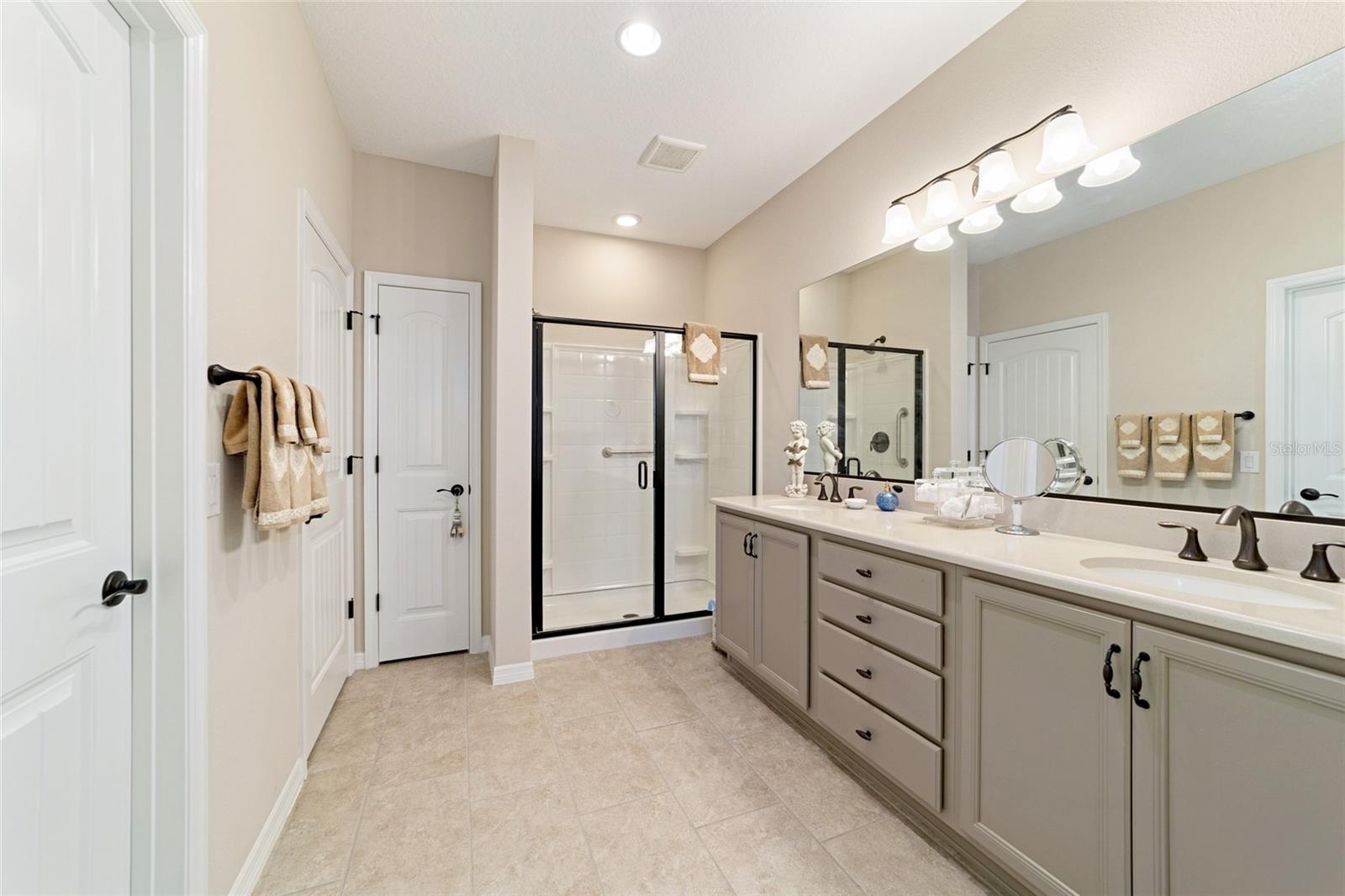 Image 32 of 52 For 3977 46th Terrace