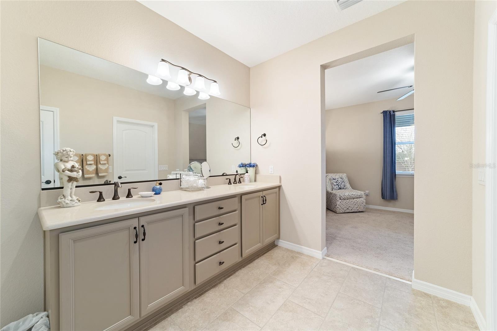 Image 33 of 52 For 3977 46th Terrace