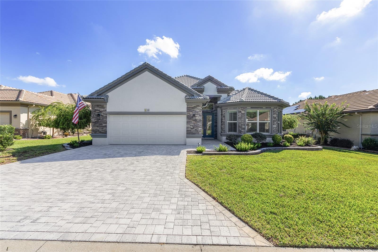 Image 3 of 57 For 1133 Hunt Club Drive