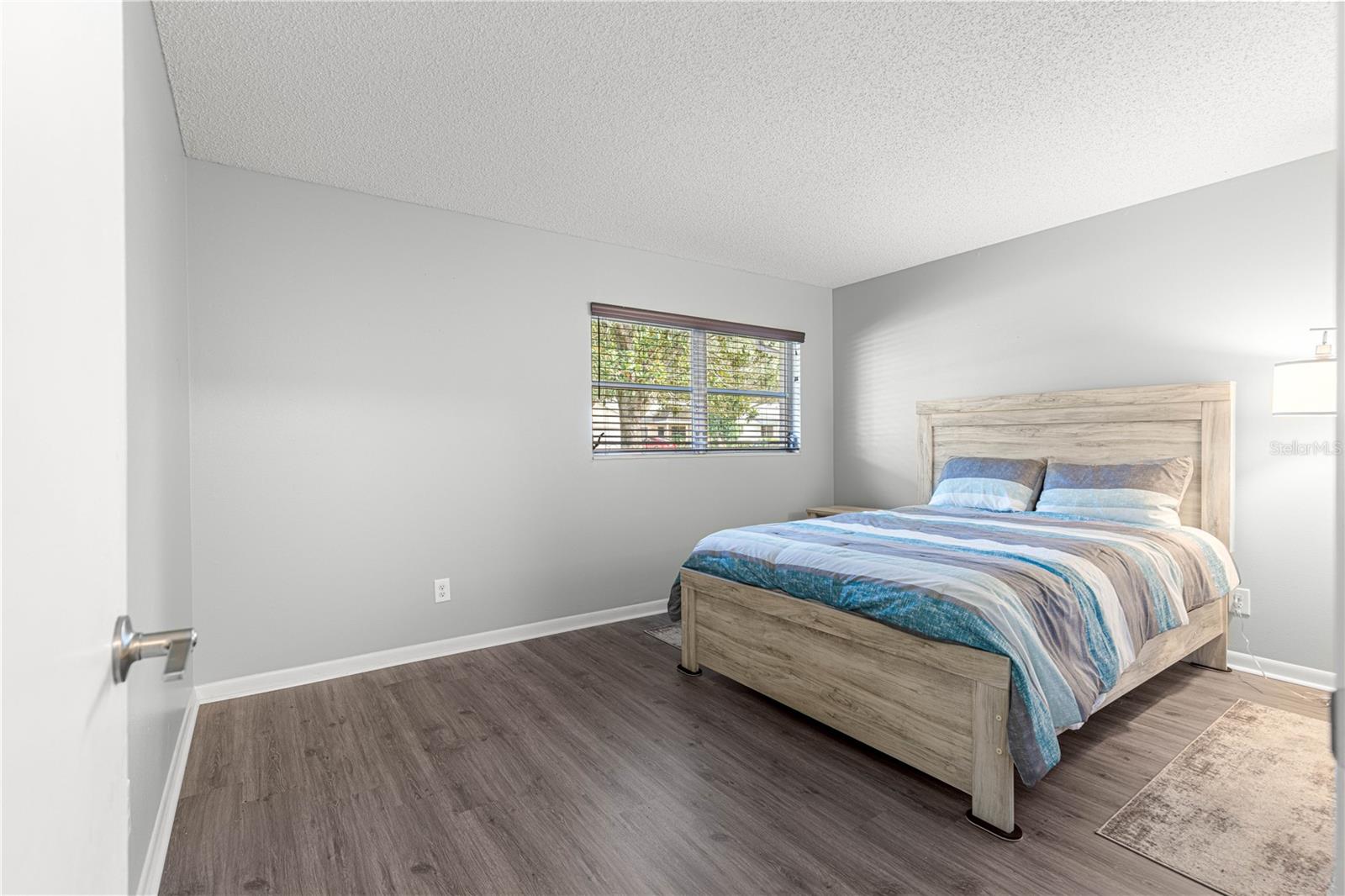 Image 27 of 53 For 8660 94th Street F