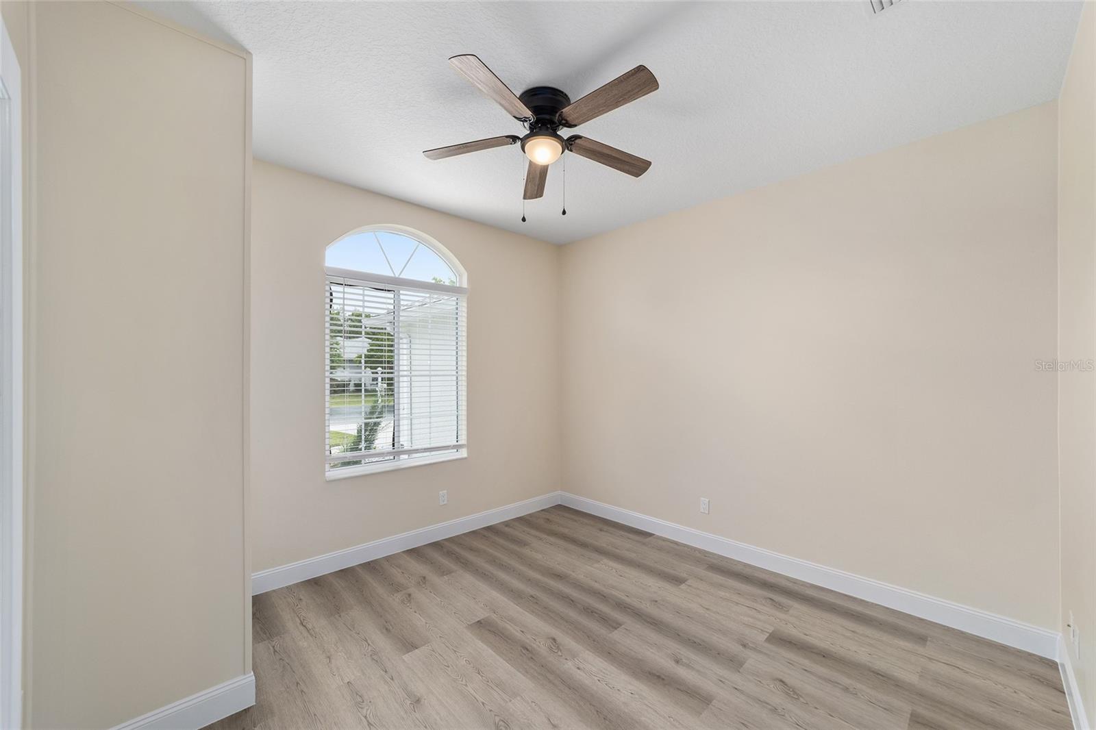 Image 30 of 39 For 2420 55th Avenue Road