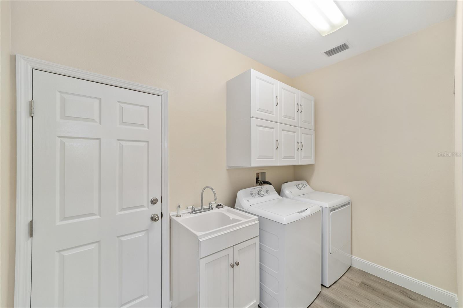 Image 35 of 39 For 2420 55th Avenue Road