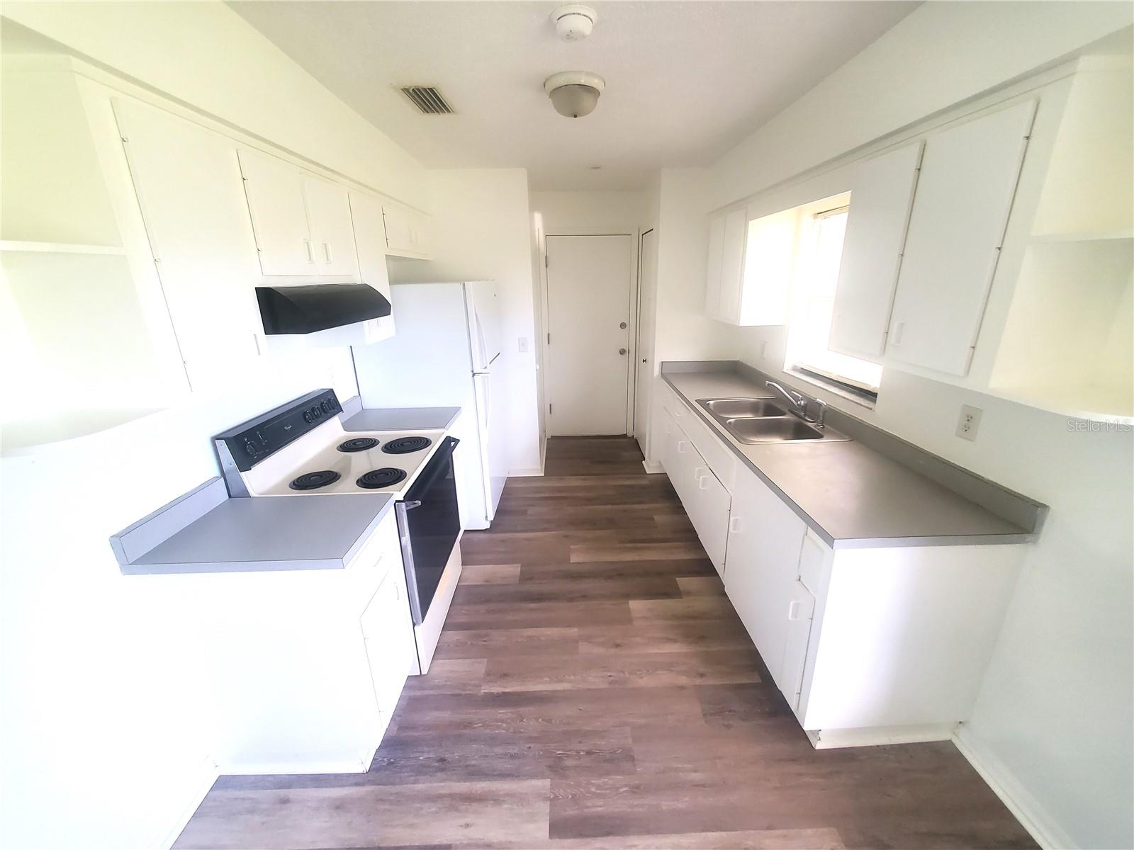Image 4 of 10 For 9325 119th Lane