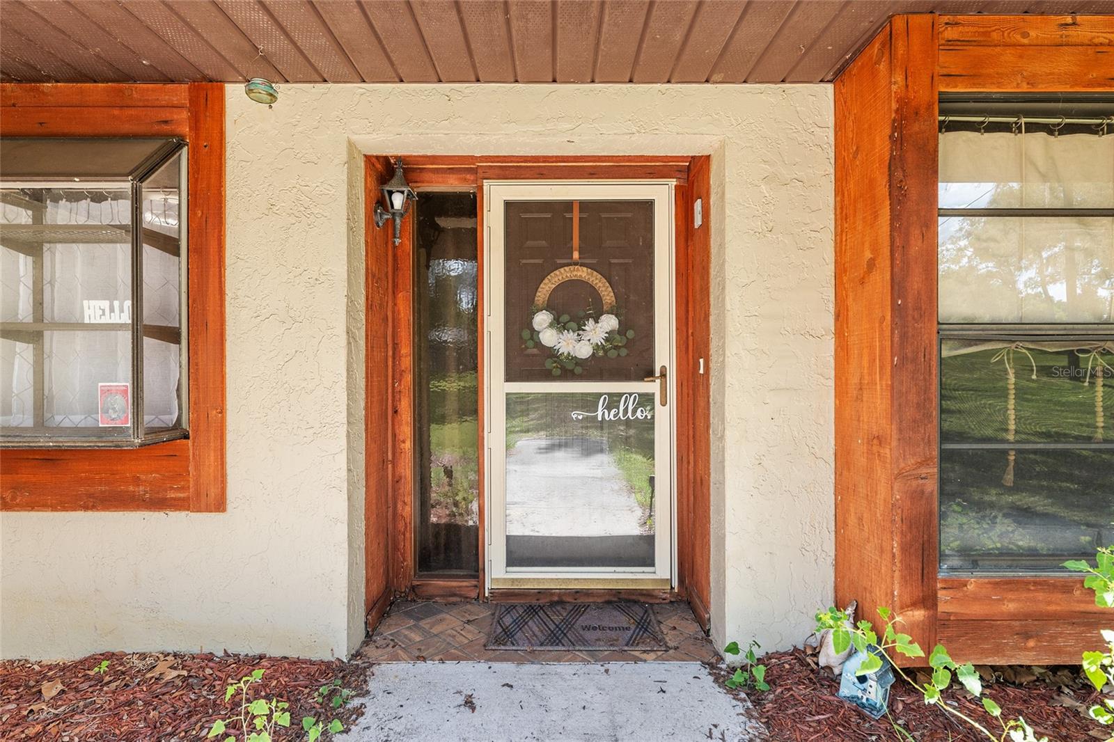 Listing photo id 10 for 3883 Westwind Court
