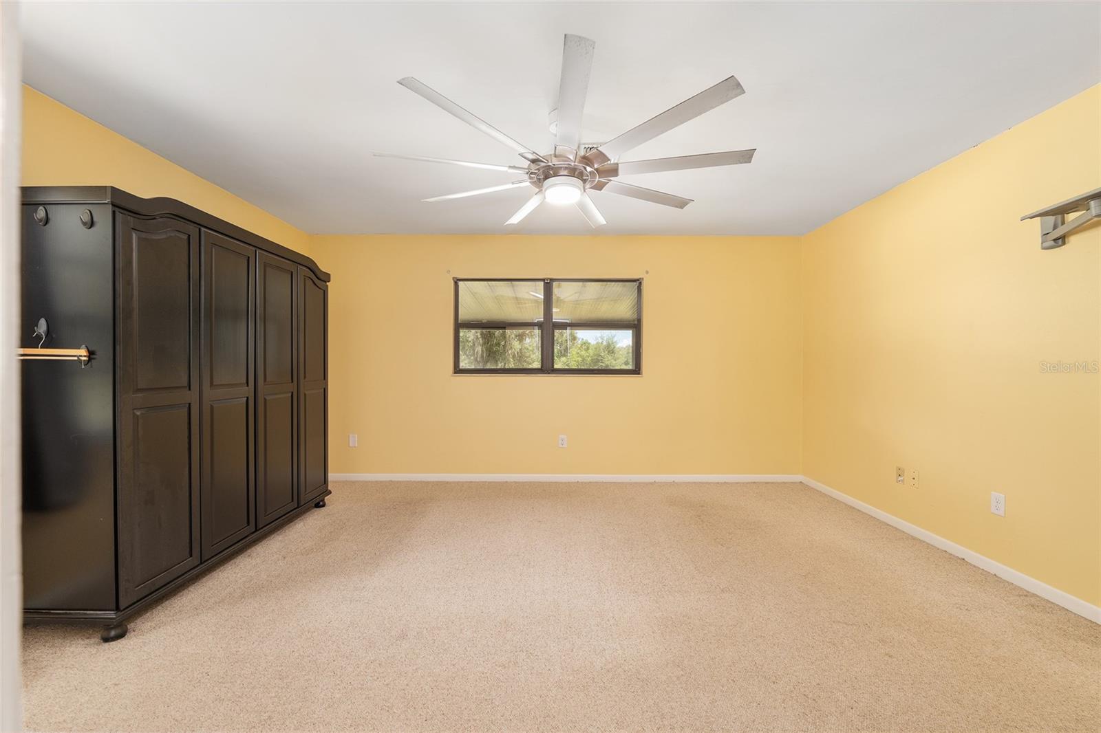 Listing photo id 20 for 3883 Westwind Court