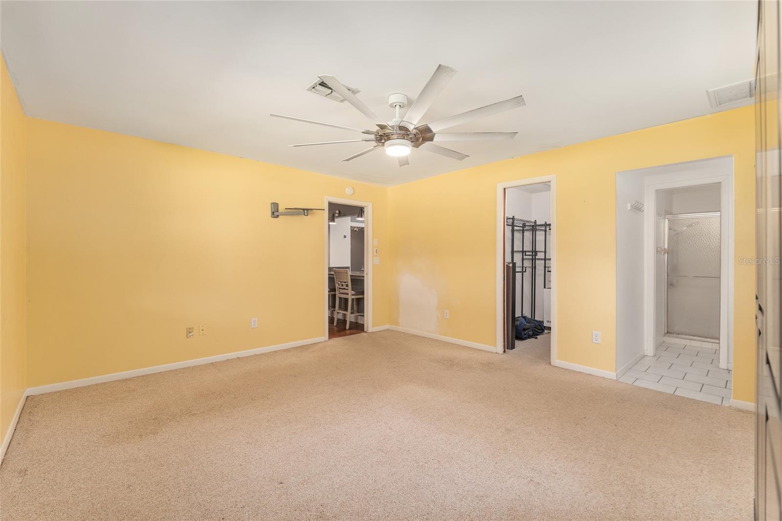 Listing photo id 21 for 3883 Westwind Court