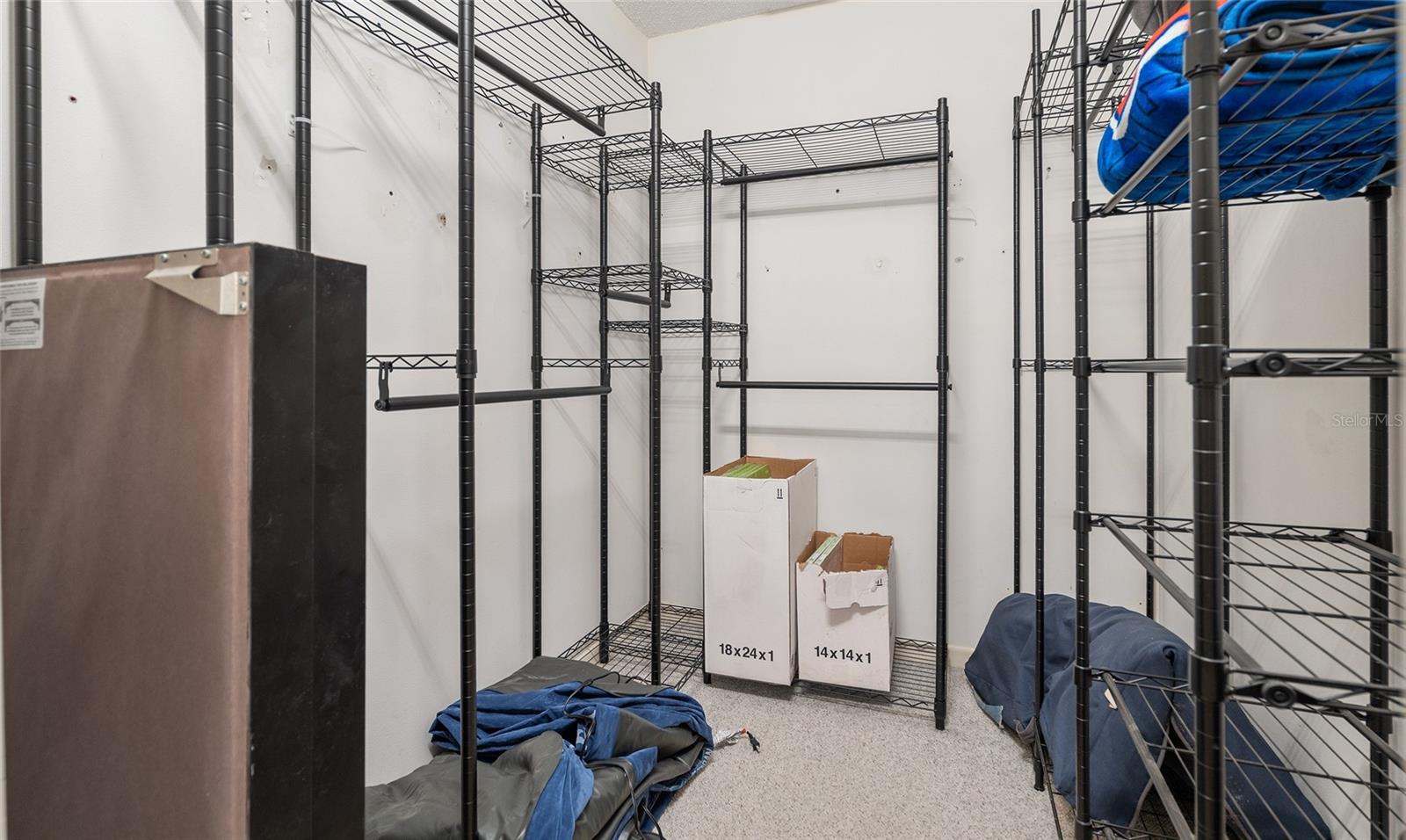 Listing photo id 22 for 3883 Westwind Court