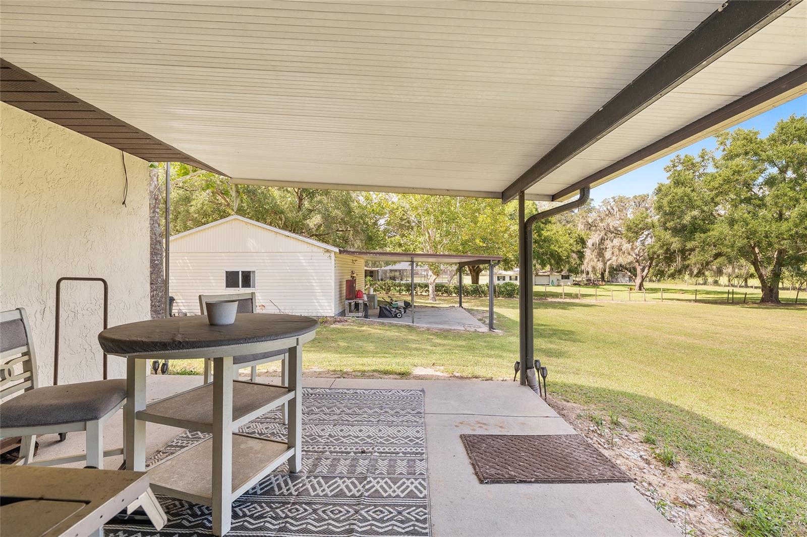 Listing photo id 39 for 3883 Westwind Court