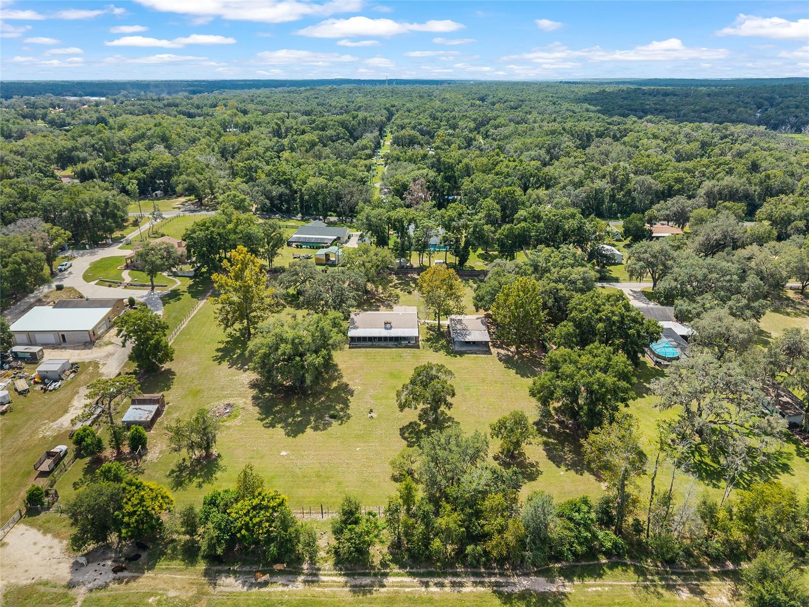 Listing photo id 53 for 3883 Westwind Court