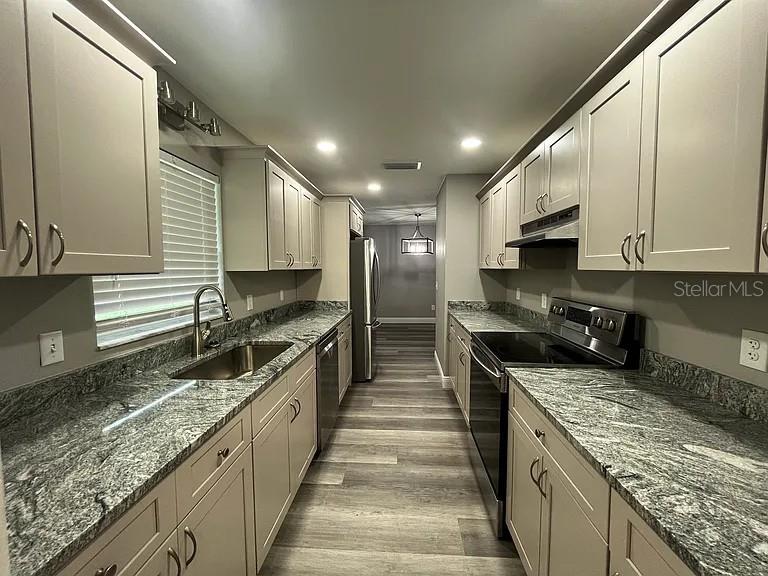 Image 10 of 31 For 1138 31st Street