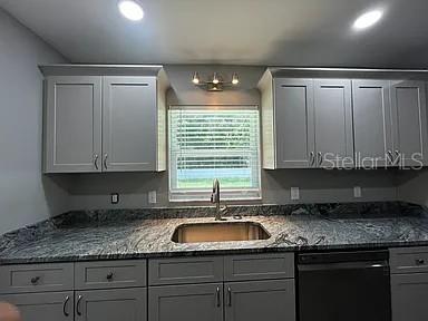 Image 11 of 31 For 1138 31st Street