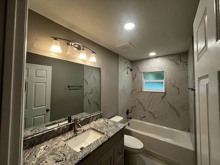 Image 24 of 31 For 1138 31st Street