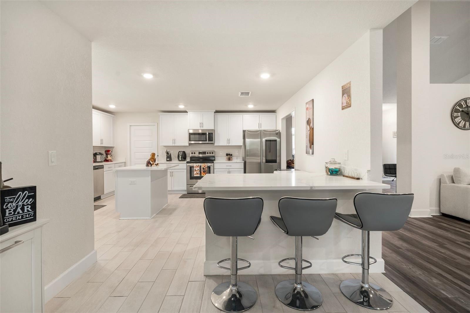 Image 14 of 39 For 560 113th Circle