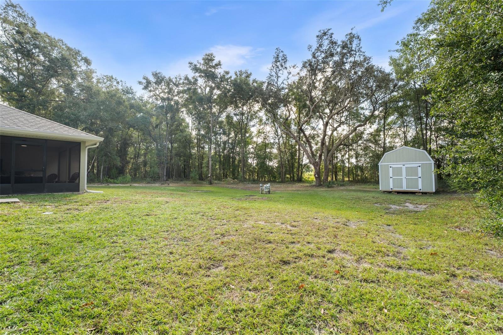 Image 26 of 39 For 560 113th Circle