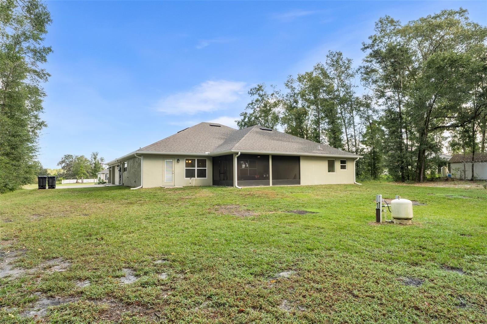 Image 28 of 39 For 560 113th Circle