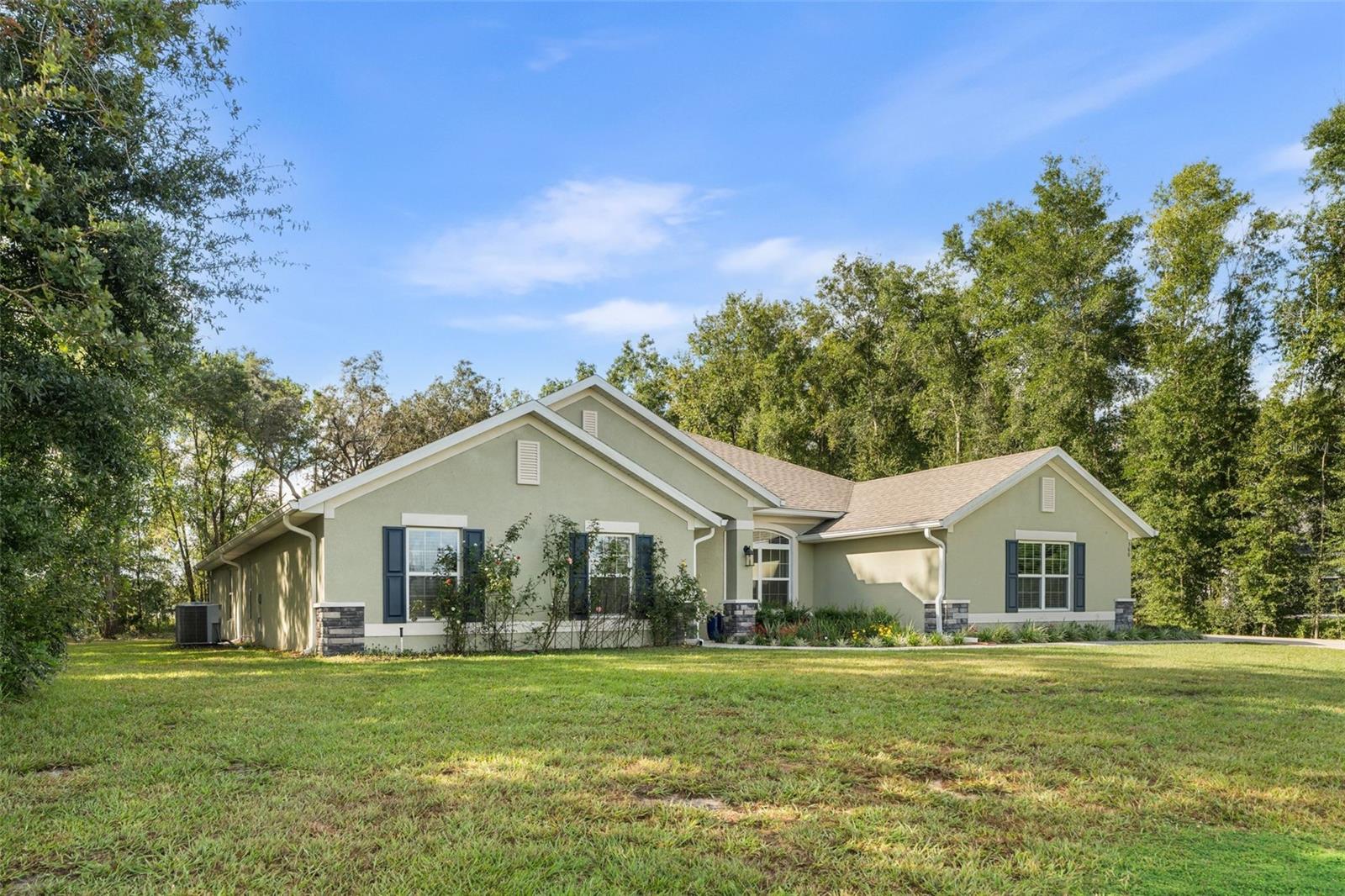 Image 5 of 39 For 560 113th Circle