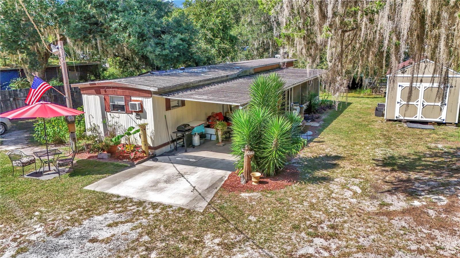 Image 2 of 33 For 18436 4th Terrace