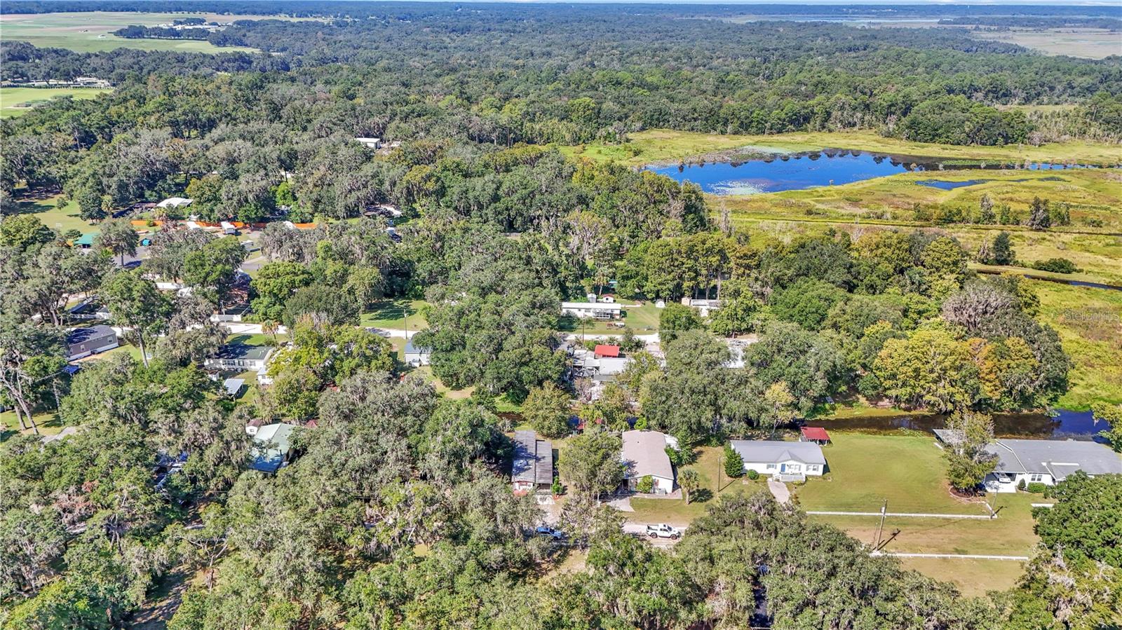 Image 21 of 33 For 18436 4th Terrace