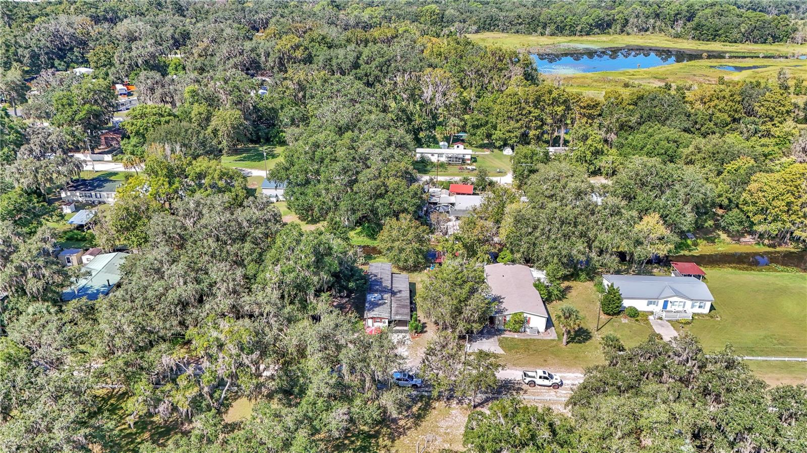 Image 22 of 33 For 18436 4th Terrace