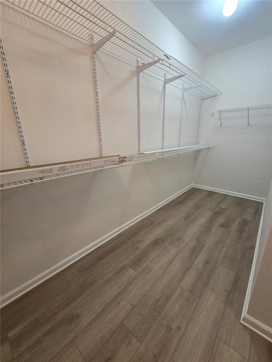 Image 11 of 20 For 2352 53rd Avenue Road