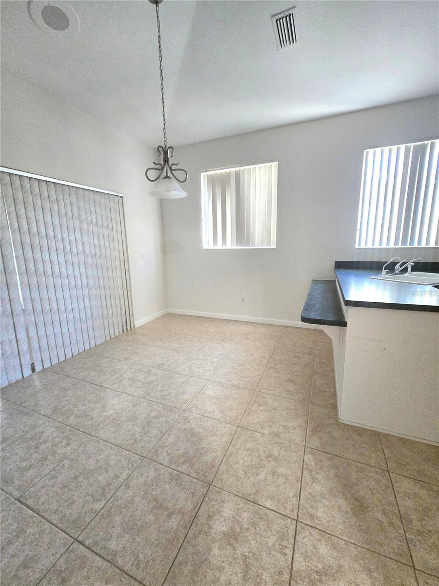 Image 9 of 20 For 2352 53rd Avenue Road