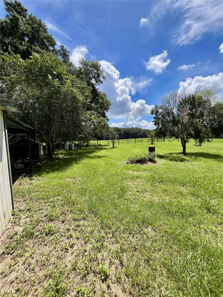 Image 13 of 47 For 8035 33rd Court