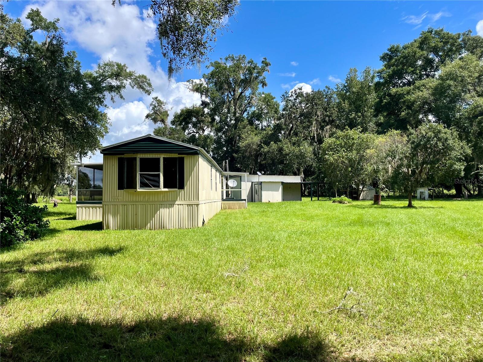 Image 27 of 47 For 8035 33rd Court