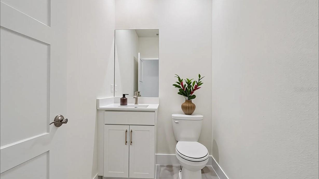 Image 11 of 16 For 6061 46th Drive