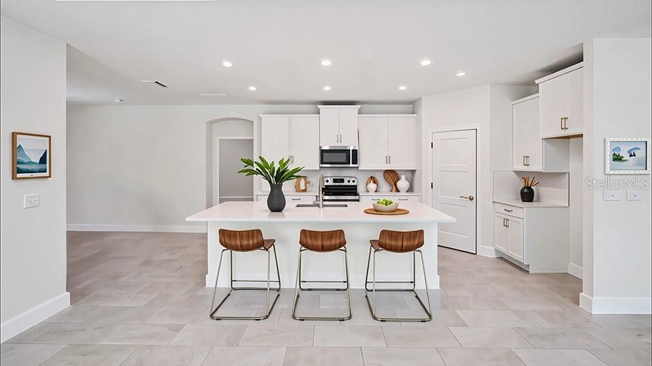 Image 3 of 16 For 6061 46th Drive