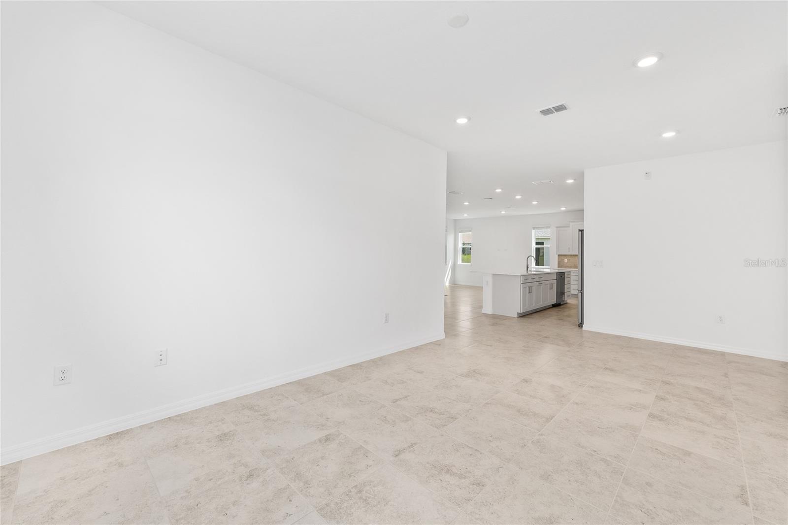 Image 14 of 36 For 10377 106th Court