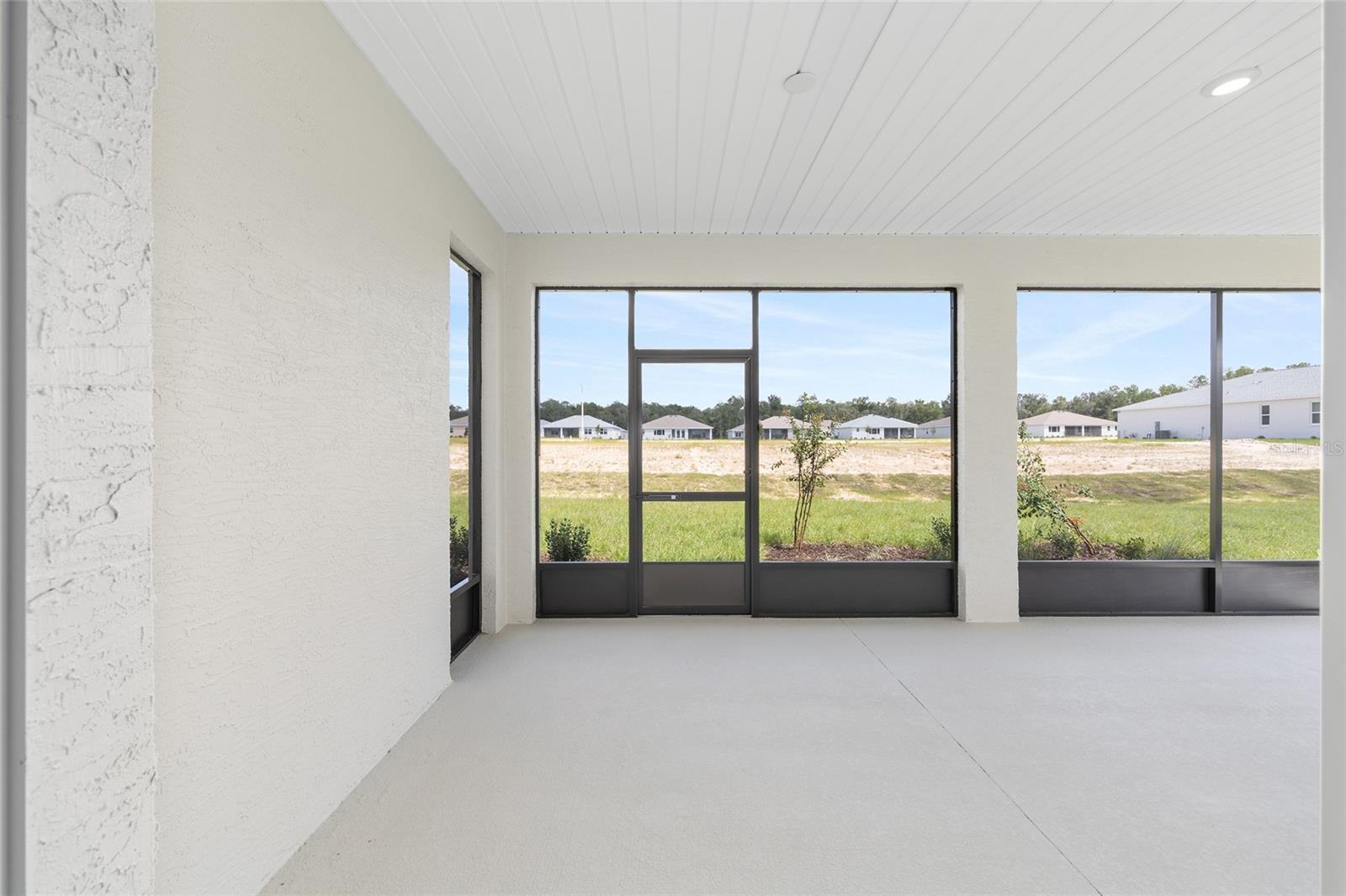 Image 30 of 36 For 10377 106th Court