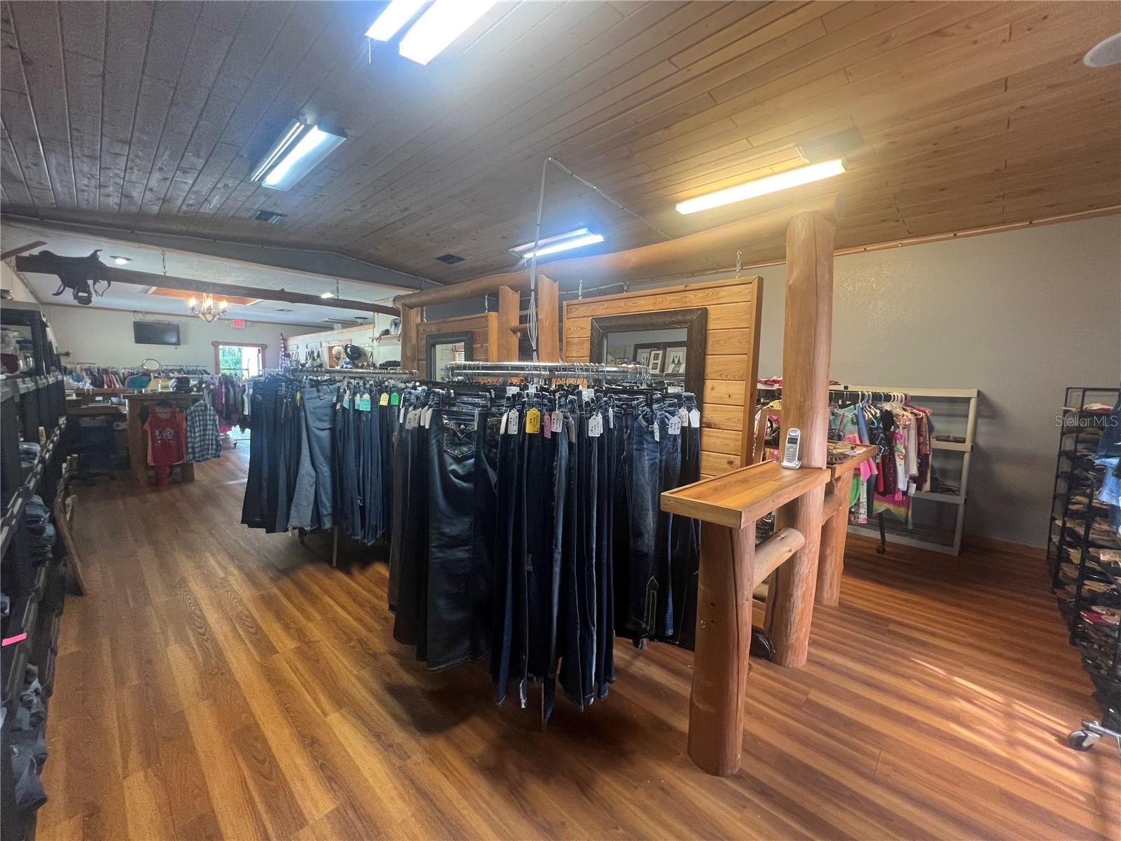 Image 13 of 18 For 821 Us 301  