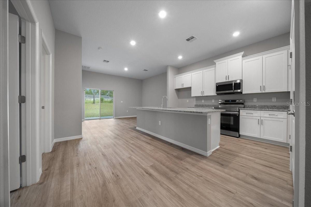 Image 10 of 46 For 6528 140th Pl. Rd.